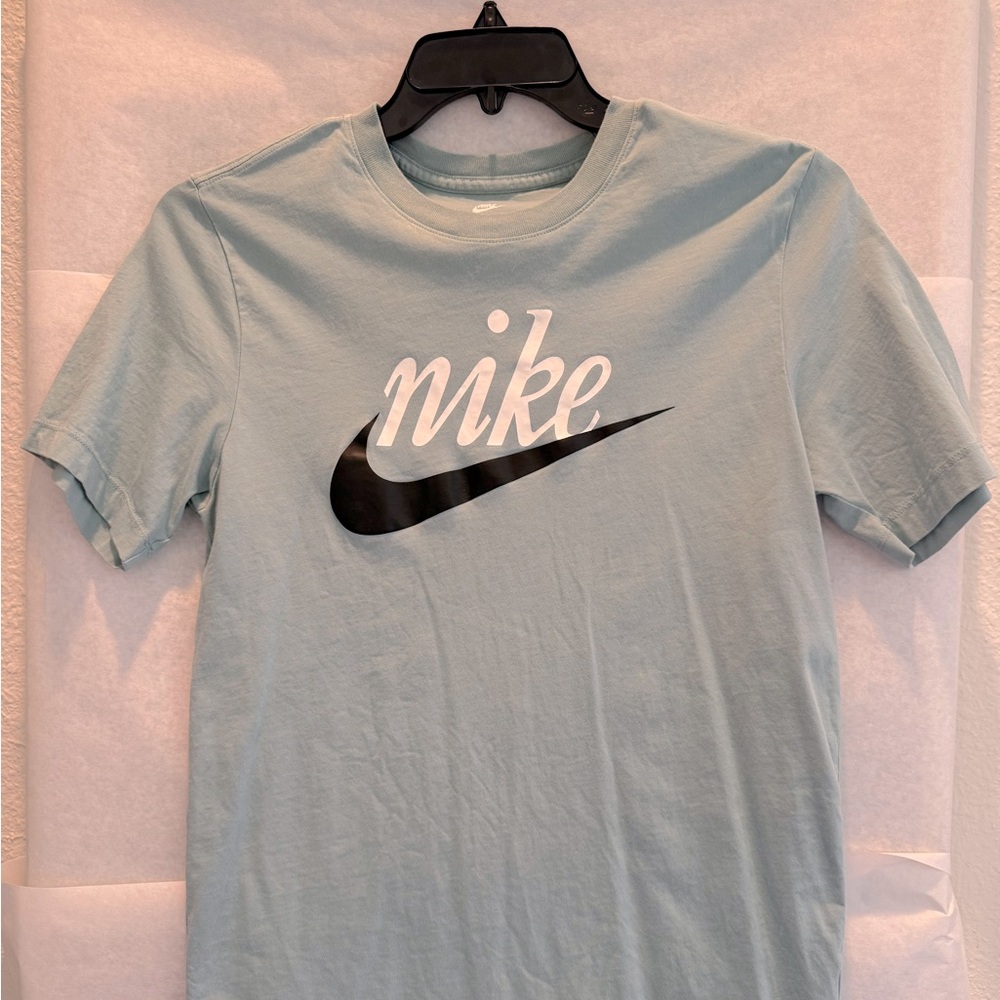 Nike Men's Light Blue/Aqua T-Shirt, Men’s Size S